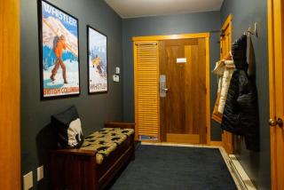 Family 3BR, Sleeps 8, Patio w BBQ , Pool, Hot tub - 1