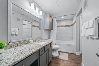 Modern Stay 2 Beds, 1 Bath Pool - Haltom City - 2