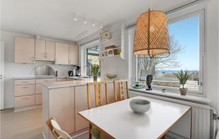 4 Bedroom Beautiful Home In Allinge - 4