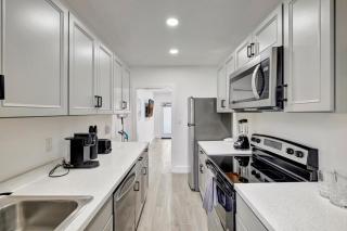 Banyan St. Studio off Las Olas- Steps to the Beach - 4