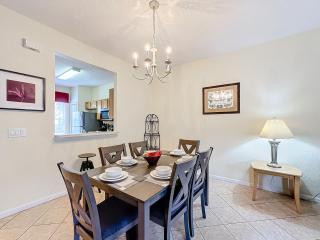 Sunny and Serene 3-Bedroom Townhome in Regal Palms - 1