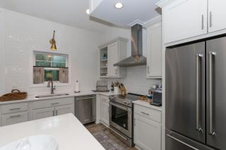 Scenic 4BR 3BA Contemporary Lake Burton Home - Tiger - 1