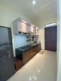 Homestay Griya Manggisan - - 2