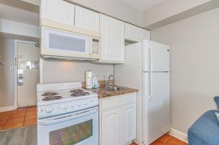 Spectacular Oceanfront Studio! Recently Renovated! Sea Mist 20902 - Myrtle Beach - 3