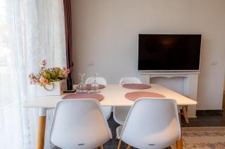 Beach, Pool & Garden Apartment - 1