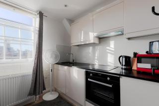 Gloucester Place Studios - London - 6