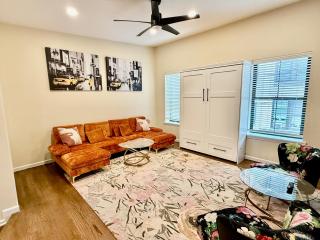 2BR,2Bath, 4Beds, Sleeps 6, 10 Min to NYC, 10 Min to Path - Hoboken - 8