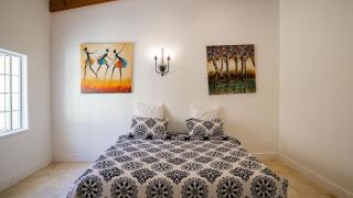 Yalwa house - Sweet Valley - 1