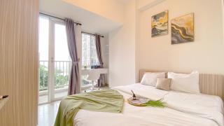 Warm and Simply Look Studio Apartment Tokyo Riverside PIK 2 By Travelio - 0