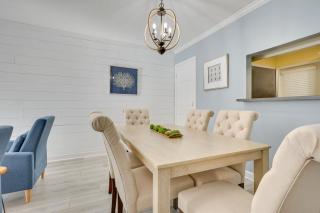 3 Mi to St Simons Beach Gem with Pool Access and Deck - Saint Simon Mills - 5