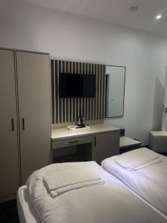 Gastpark Hotel - Manching - 9