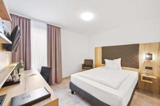 Best Western Hotel Favorit - Ludwigsburg - 1