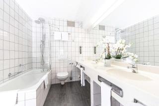 Best Western PLAZA Hotel Grevenbroich - 1