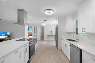 Adventure Awaits! Heated Pool and Pet-Friendly - Casa Coronado - Roelens - Cape Coral - 2