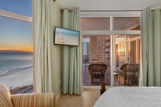 Jade East Towers 0840 by Newman-Dailey - 1