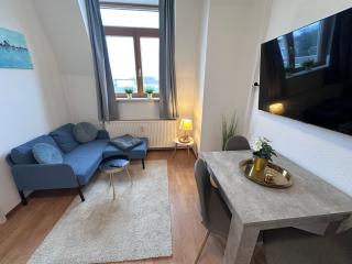 Hafenkante - Monteur- & Ferienwohnung gratis WLAN mit Parkplatz - Rostock - 9