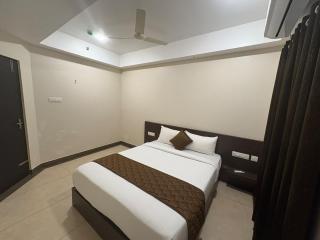 Furnished Apartment right next to Guruvayur Railway Station - 2
