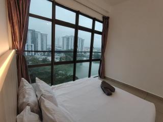 -Lake View- Mount Austin IKEA Toppen 10 mins - A108 - Johor Bahru - 9