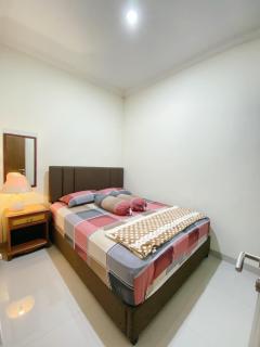 Homestay Griya Manggisan - - 8
