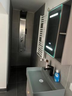 Schicke 2 Zimmer Ferienwohnung - Ichenhausen - 6
