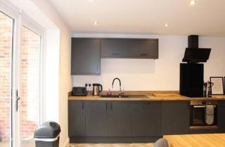 Modern 3 bed Fantastic Location & Long stays - Grimsby - 9