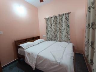 Amruth Homestay Honavar room 4 - Honāvar - 9