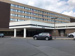 Delta Hotels by Marriott Utica - 9