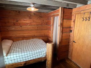 Quiver Beach Cabin - 3