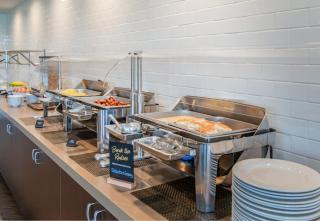 Staybridge Suites Oxnard - River Ridge by IHG - Oxnard - 3