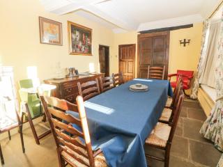 Old Manor House - Chesterfield - 4