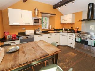 Old Manor House - Chesterfield - 1