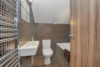 7D Albert St - sleeps 4 guests with parking on request - 4