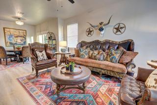 NEW Oak Lodge at Little Ranches 5 min to Square - Wimberley - 8
