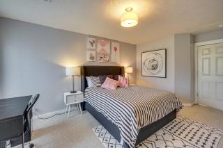 Spacious Modern Home about 1 Mi to Camelback Mountain! - Tannersville - 2