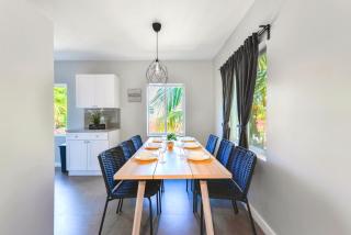 Comfy & Spacious Duplex w Top Amenities! - 5