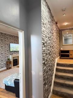 Large Central Apartment - - 3