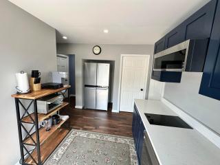 Fancy 1BR 1BATH Extended Stay - 9