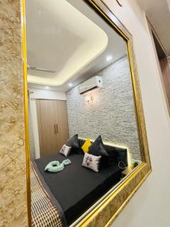 Luxe- Luxury Studio Apartment - Noida - 1