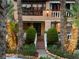 The Best House! Large terrace Beach and Bars! Traveller Awards 2024-2025 - Torrevieja - 5