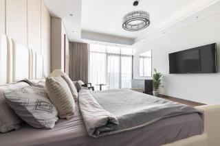 SIMPLY COMFORT Apartments at Nobles Tower Luxury Burj View - 5