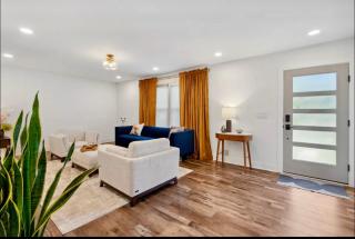 Spacious 4bd Modern Home in Convenient Bethesda - 9