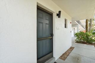 Resort View and Corner Unit - 4