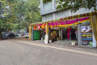 Hotel AeroStar Grand near Yashobhoomi, Dwarka - Nova Deli - 9