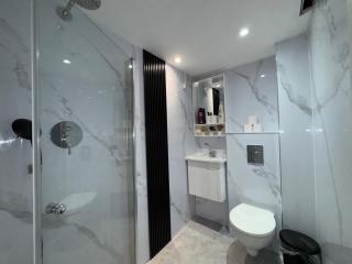 קו המים-אמבט ספא במרפסת על הים, בית קפה בלובי Waterline studio sea view Spa tub on the balcony - Netanya - 2