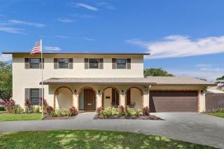 Tropical Modern Villa with Pool - Coconut Creek - 0