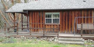 Creekside Cabin - Medford - 3