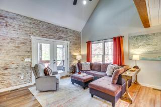 Hot Tub and Movie Room Updated Cabin in Ellijay! - 7