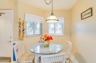 Steps to Beach Fort Pierce Apt with Pool Access - Fort Pierce - 1