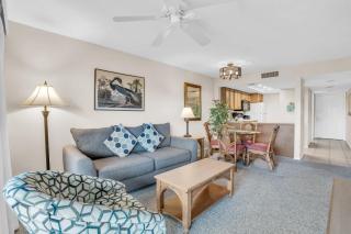 4th Floor Updated Condo - Naples - 1