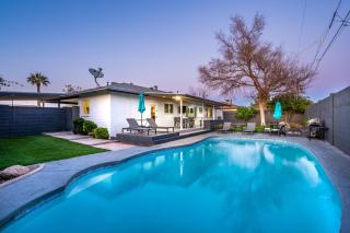 Cambridge by Porter Modern Home wHeated Pool Near El Dorado Park in Scottsdale - Scottsdale - 0